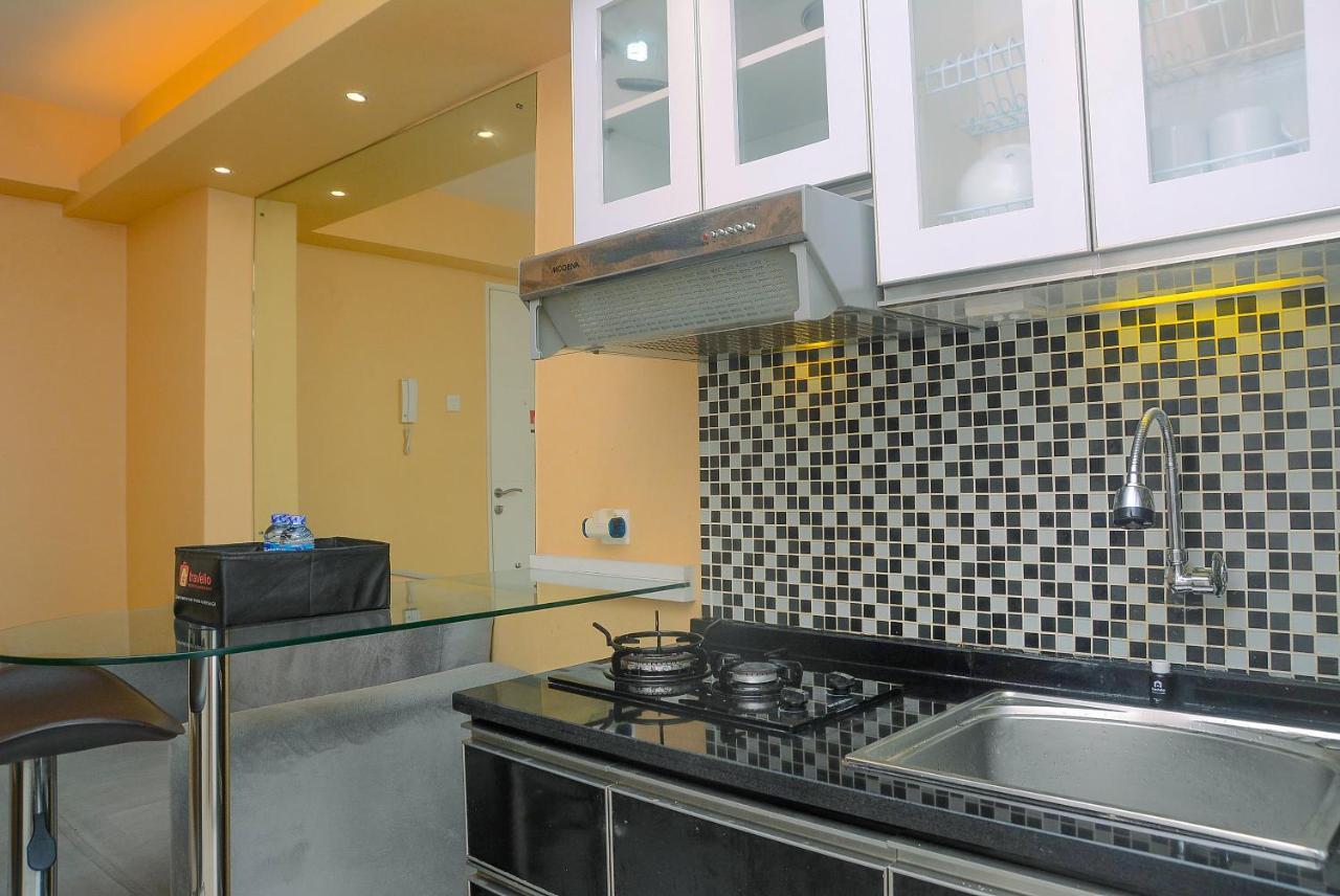 Bassura 2br With Minimalist Design Near Shopping Mall By Travelio Jakarta
